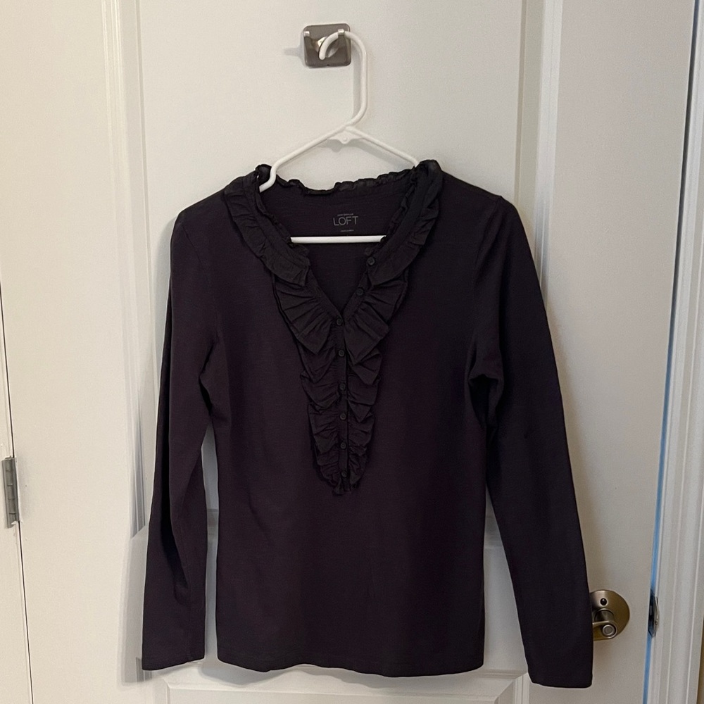LOFT Gray Long-Sleeve Ruffle V-Neck Top